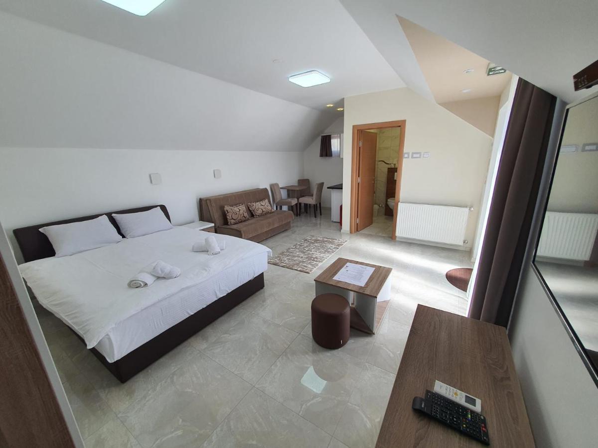 Kovac Residence Zrenjanin Bagian luar foto