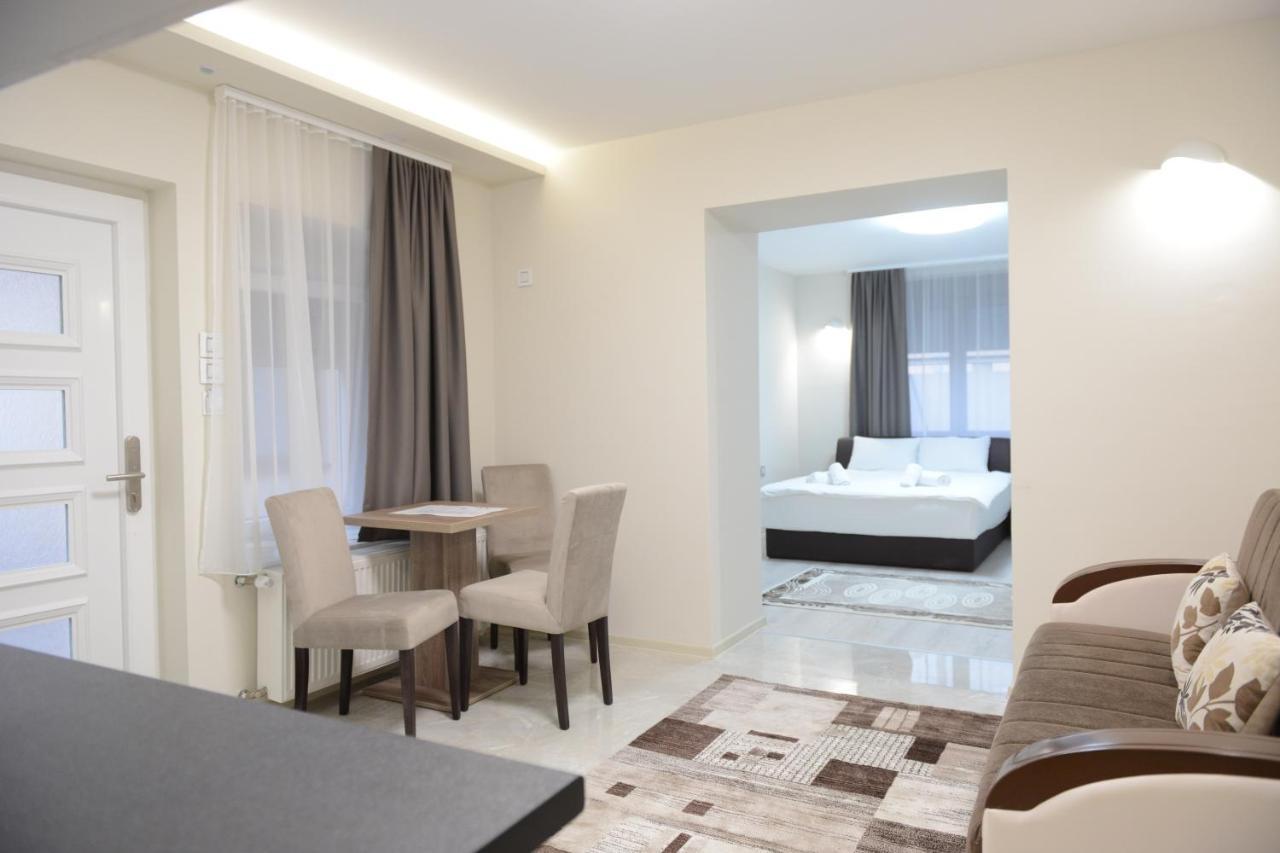 Kovac Residence Zrenjanin Bagian luar foto