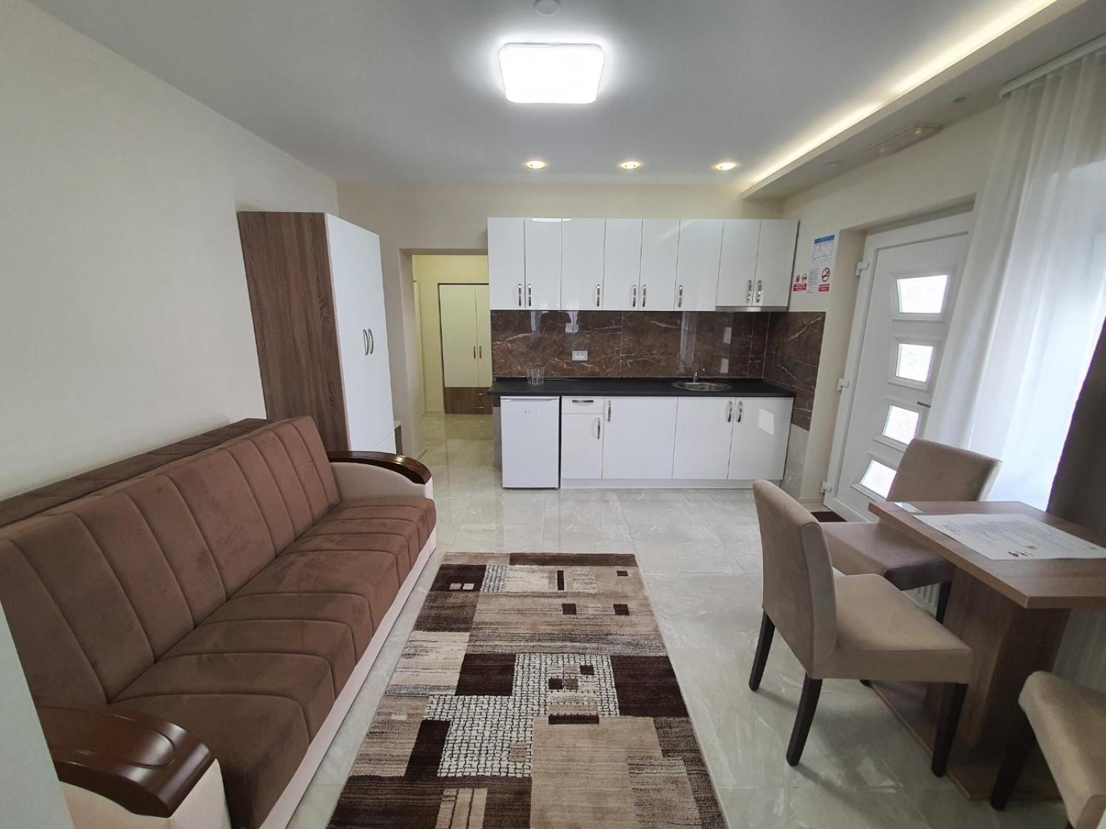 Kovac Residence Zrenjanin Bagian luar foto