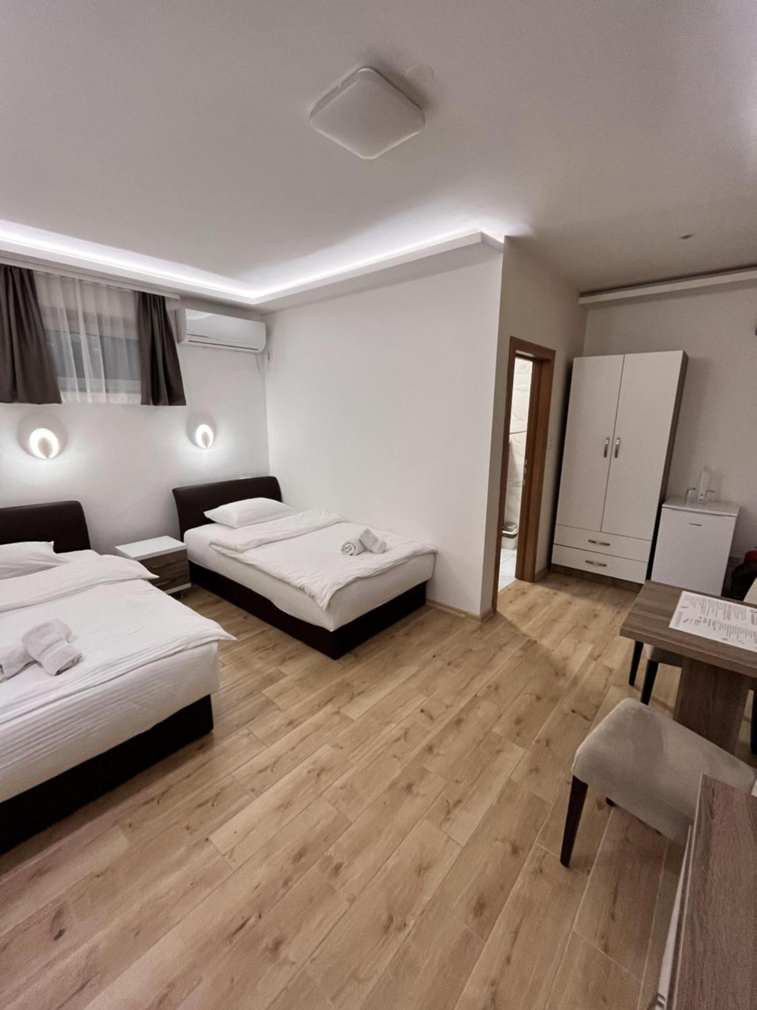 Kovac Residence Zrenjanin Bagian luar foto