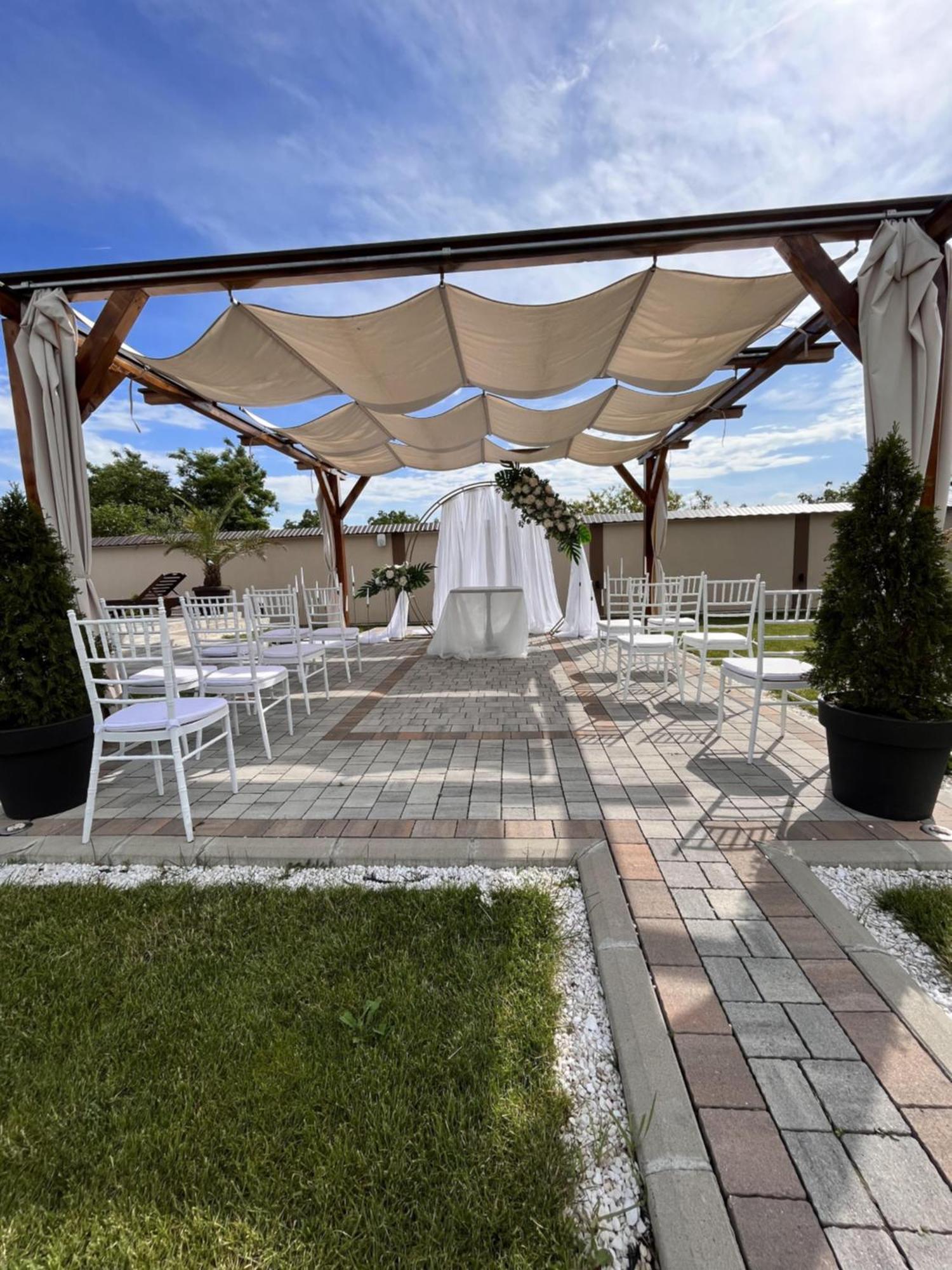 Kovac Residence Zrenjanin Bagian luar foto