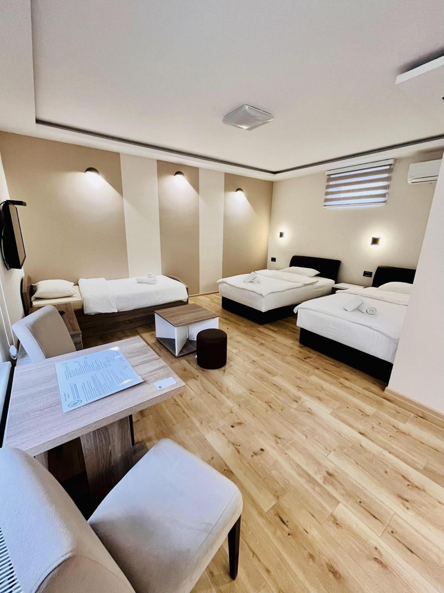 Kovac Residence Zrenjanin Bagian luar foto