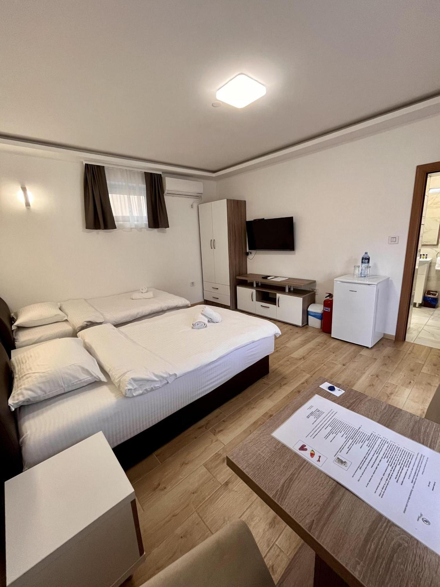Kovac Residence Zrenjanin Bagian luar foto