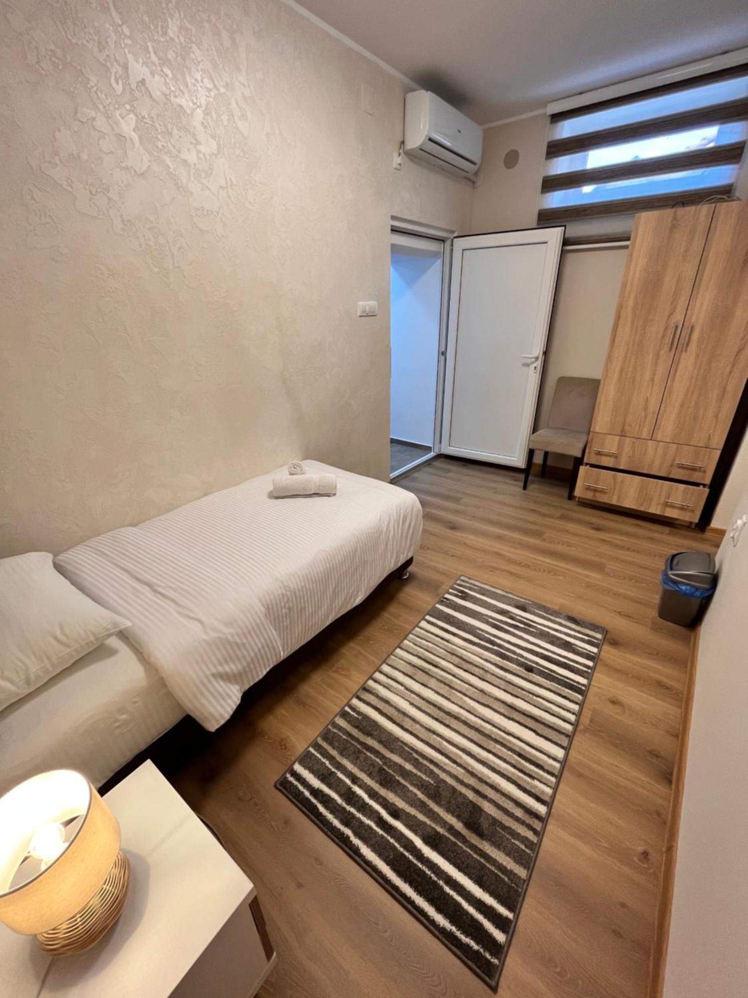 Kovac Residence Zrenjanin Bagian luar foto
